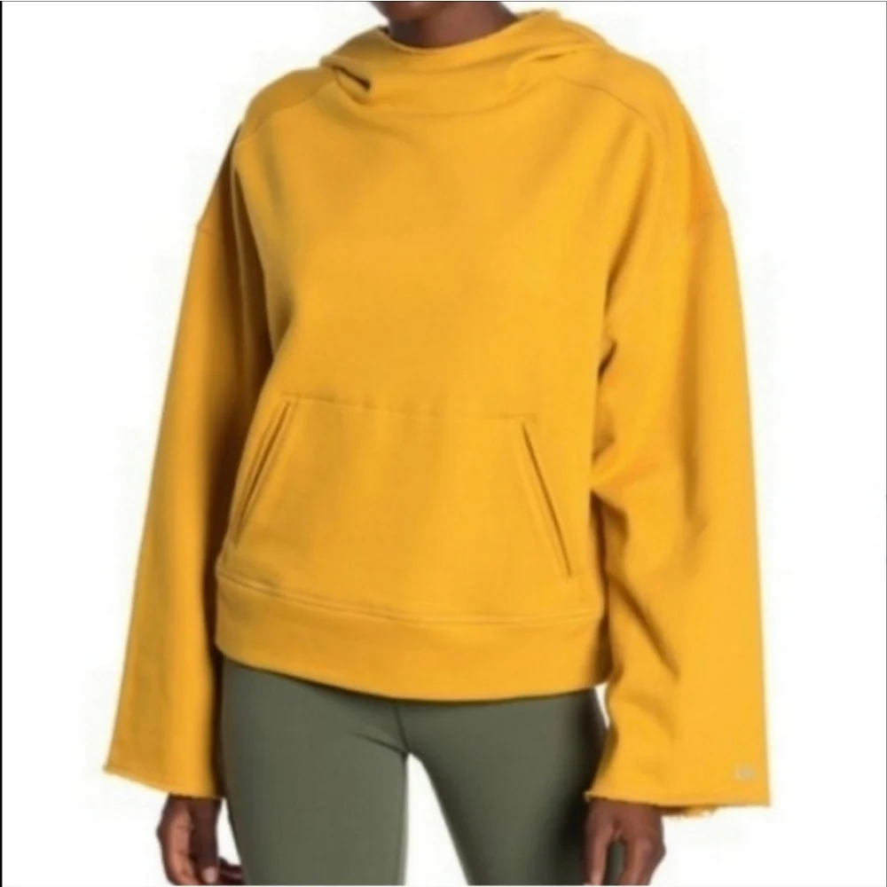 Alo Yoga Low Key Wide Sleeve Hoodie Size Small Tuscan Sun NWT